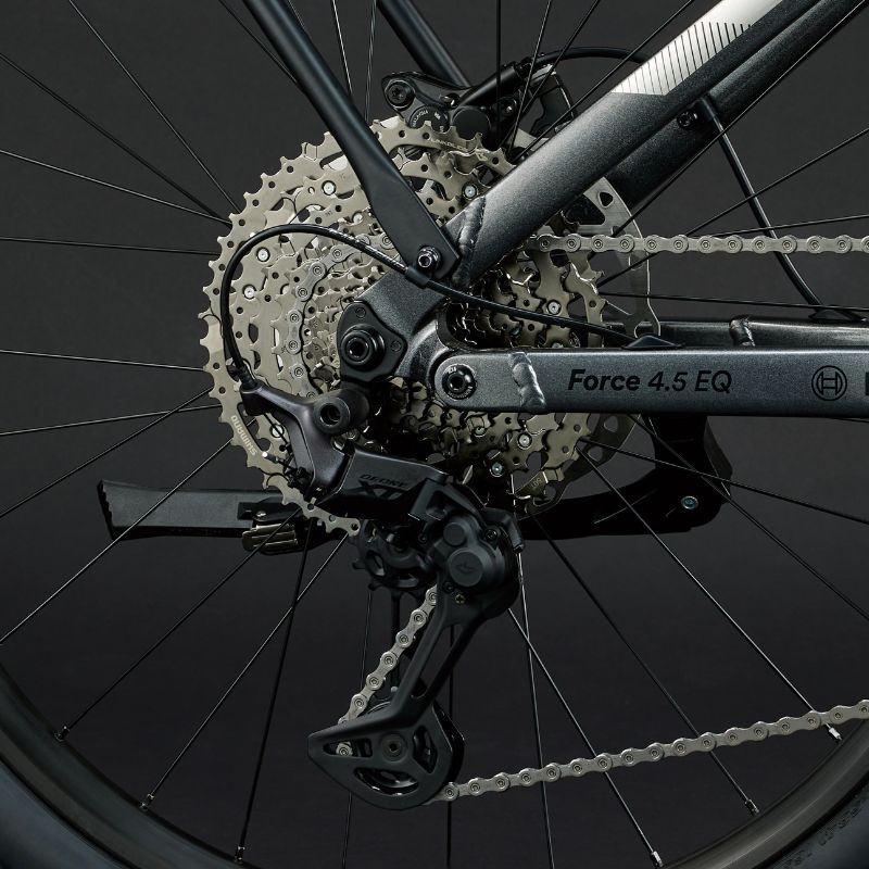 <h5>Dependable Drivetrain</h5> Icon